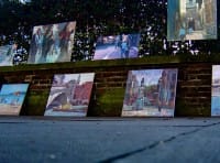 The Largest Outdoor Art Exhibition in the World —  Bayswater Road with paintings by Alan Ferebee  2006 - Photo by Phil
            Harris