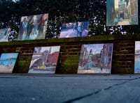 The Largest Outdoor Art Exhibition in the World —  Bayswater Road with paintings by Alan Ferebee  2006 - Photo by Phil
            Harris