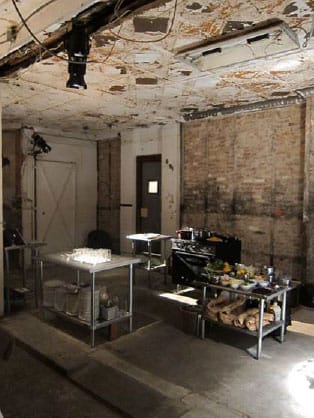 Gourmet Burghers - Fine Art and Fine Dining — 
AO& with John Gerrard, New York residency , Simon Preston Gallery, 2010 (AOund.net)
